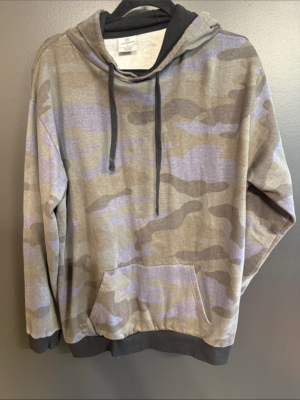 Men's Camo Hooded Long-Sleeve Pullover Sweatshirt - Gray/Olive